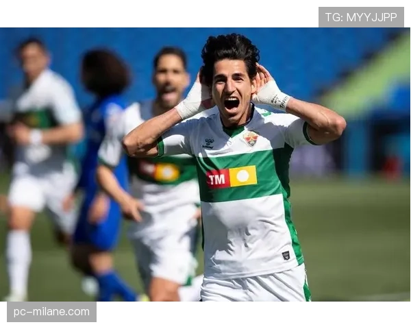 切尔西高投入未转化为稳定战绩，赛季表现波动对争冠形势产生影响